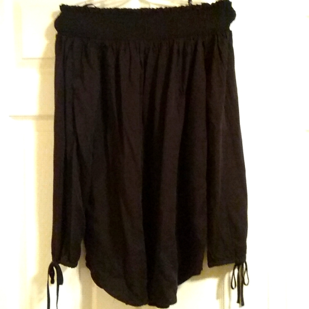 Kismet Black Off-Shoulder Top